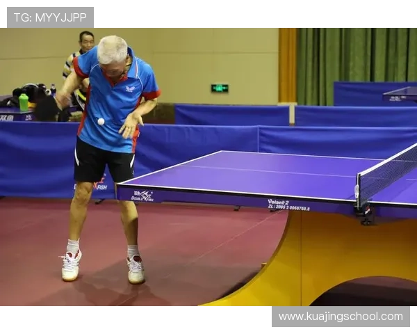 南京羽毛球队在城市联赛中以89分稳居积分榜首位展现强劲实力